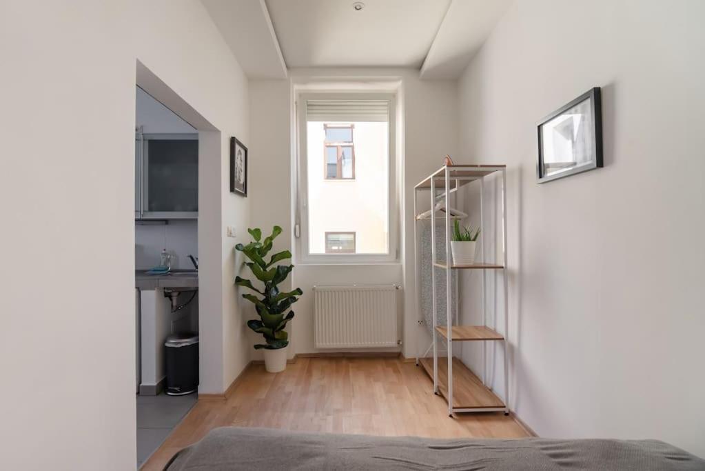 Apartmán Grosse Terrasse, Klimaanlage Und U-Bahn Naehe Vídeň Exteriér fotografie