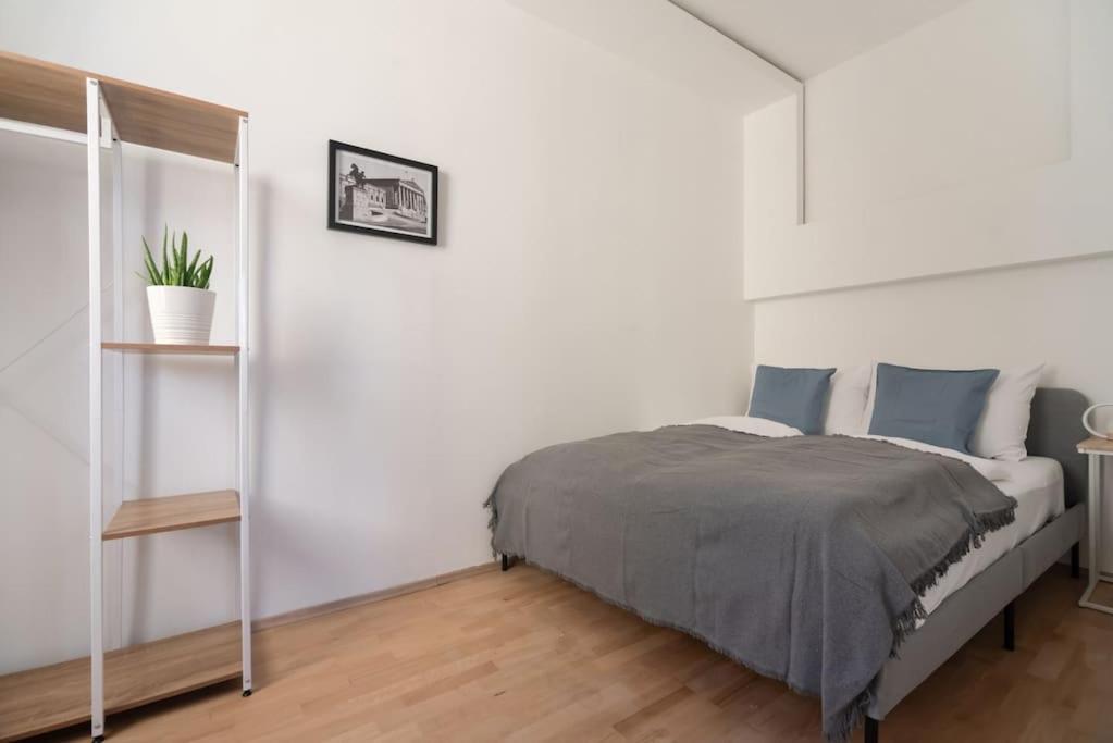 Apartmán Grosse Terrasse, Klimaanlage Und U-Bahn Naehe Vídeň Exteriér fotografie