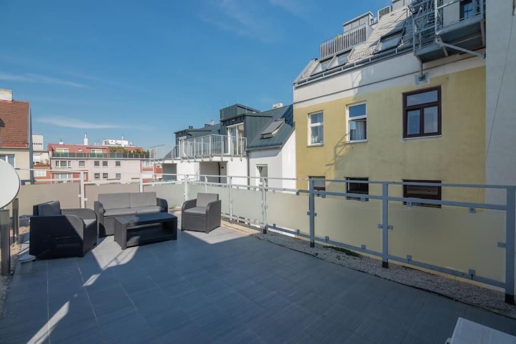 Apartmán Grosse Terrasse, Klimaanlage Und U-Bahn Naehe Vídeň Exteriér fotografie